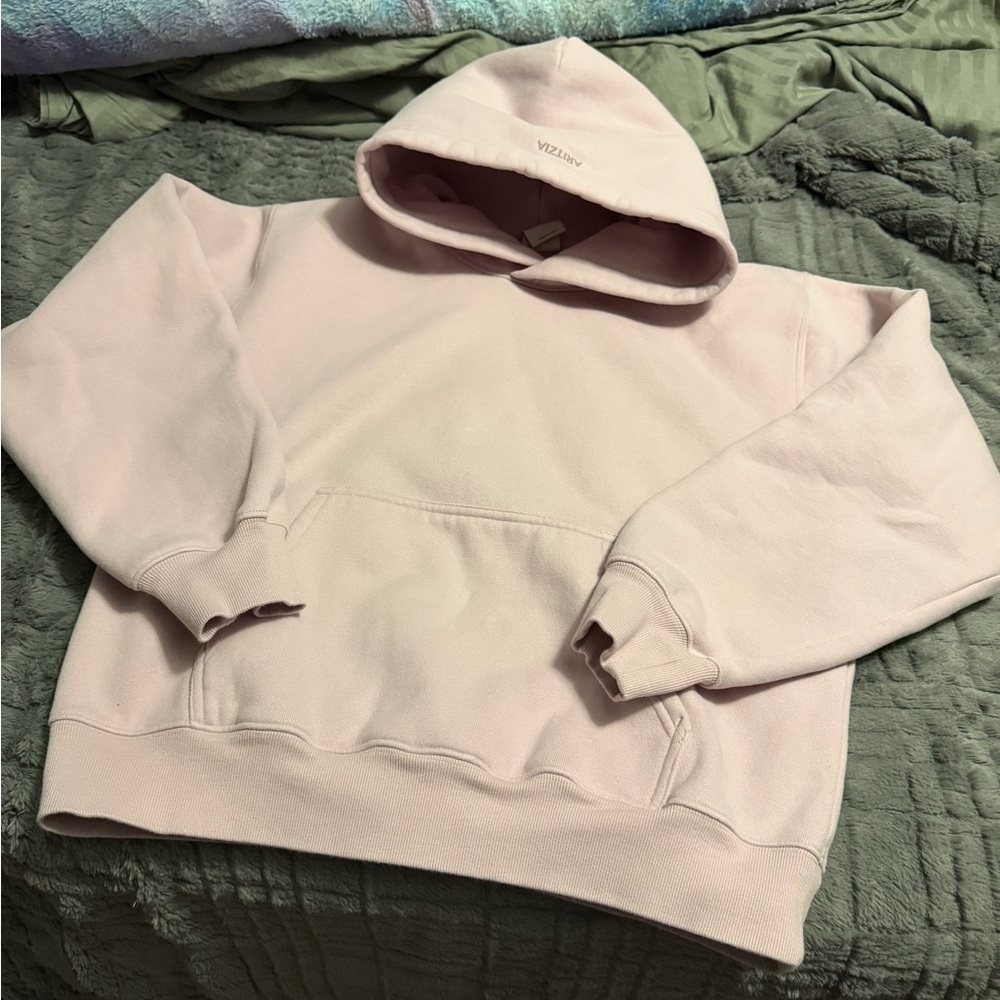 Aritzia Soft Pink Sweatfleece Hoodie size M